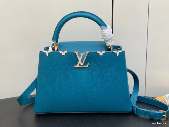 WIS MM CAPUCINES LOUIS VUITTON 0813